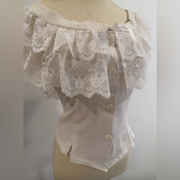 Vintage Tops - Vintage White Lace Off-Shoulder Top